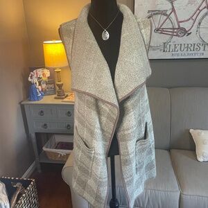 Yaira Open Front Vest Sweater, Beige & Cream Plaid w/Pockets, sz Lg